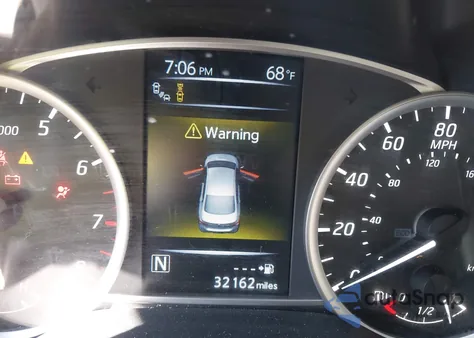 2018 Nissan Sentra Sr from USA, damaged, VIN 3N1AB7APXJY206617